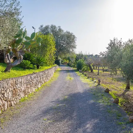 Reynes Villa